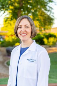 Dr Cheryl Mackechnie